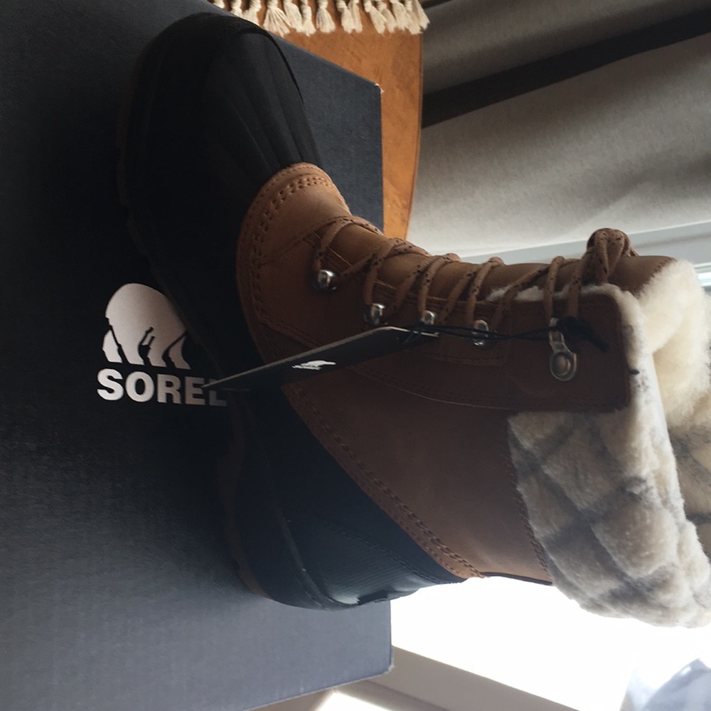 Sorel Whistler Mid NWT